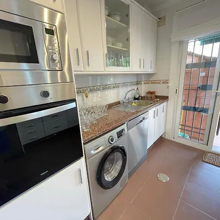 Holiday home Sunny Semidetached Private House 10min From Center *