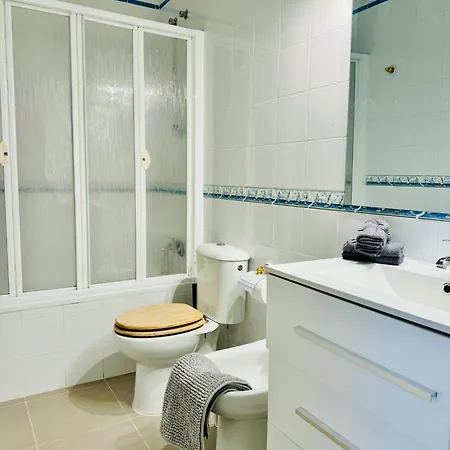 Sunny Semidetached Private House 10min From Center *